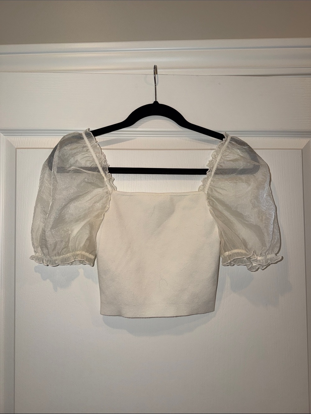 Aritzia Wilfred Ivory Puff Sleeve Square Neck Crop Top